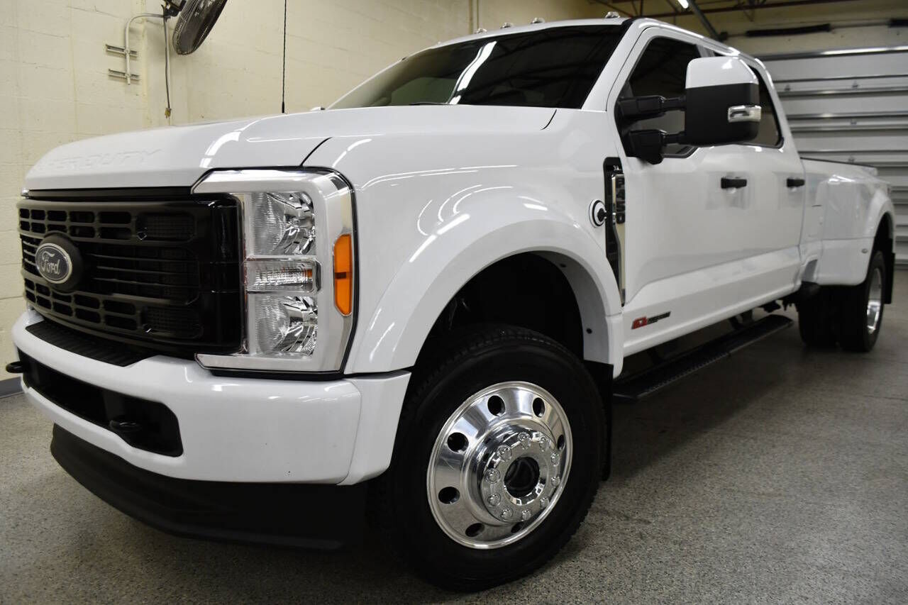 2023 FORD F-450