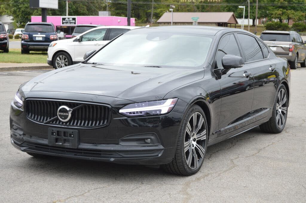 2021 VOLVO S90