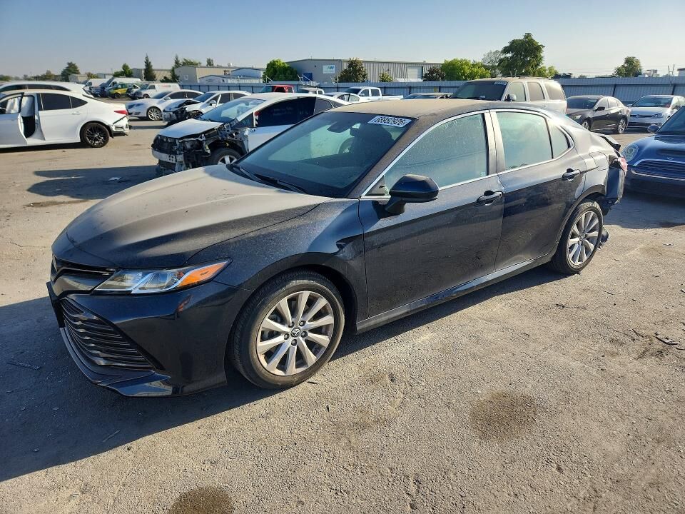 2018 TOYOTA Camry