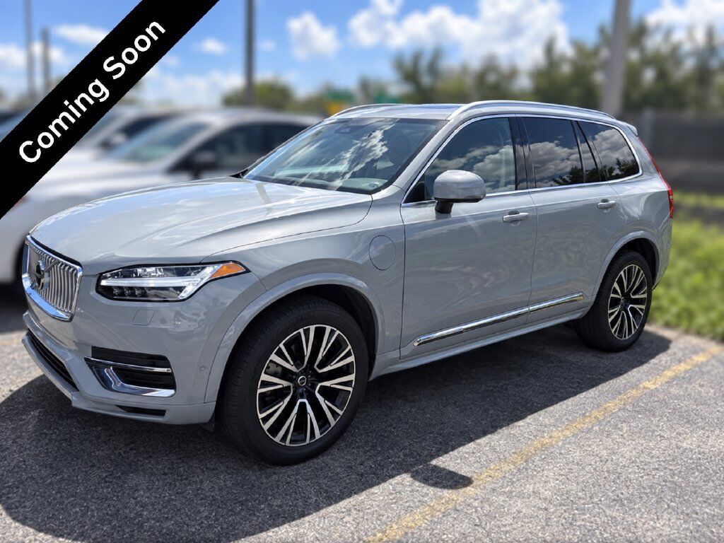 2025 VOLVO XC90