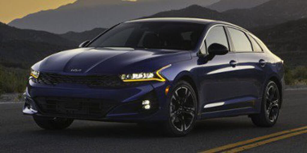2022 KIA K5