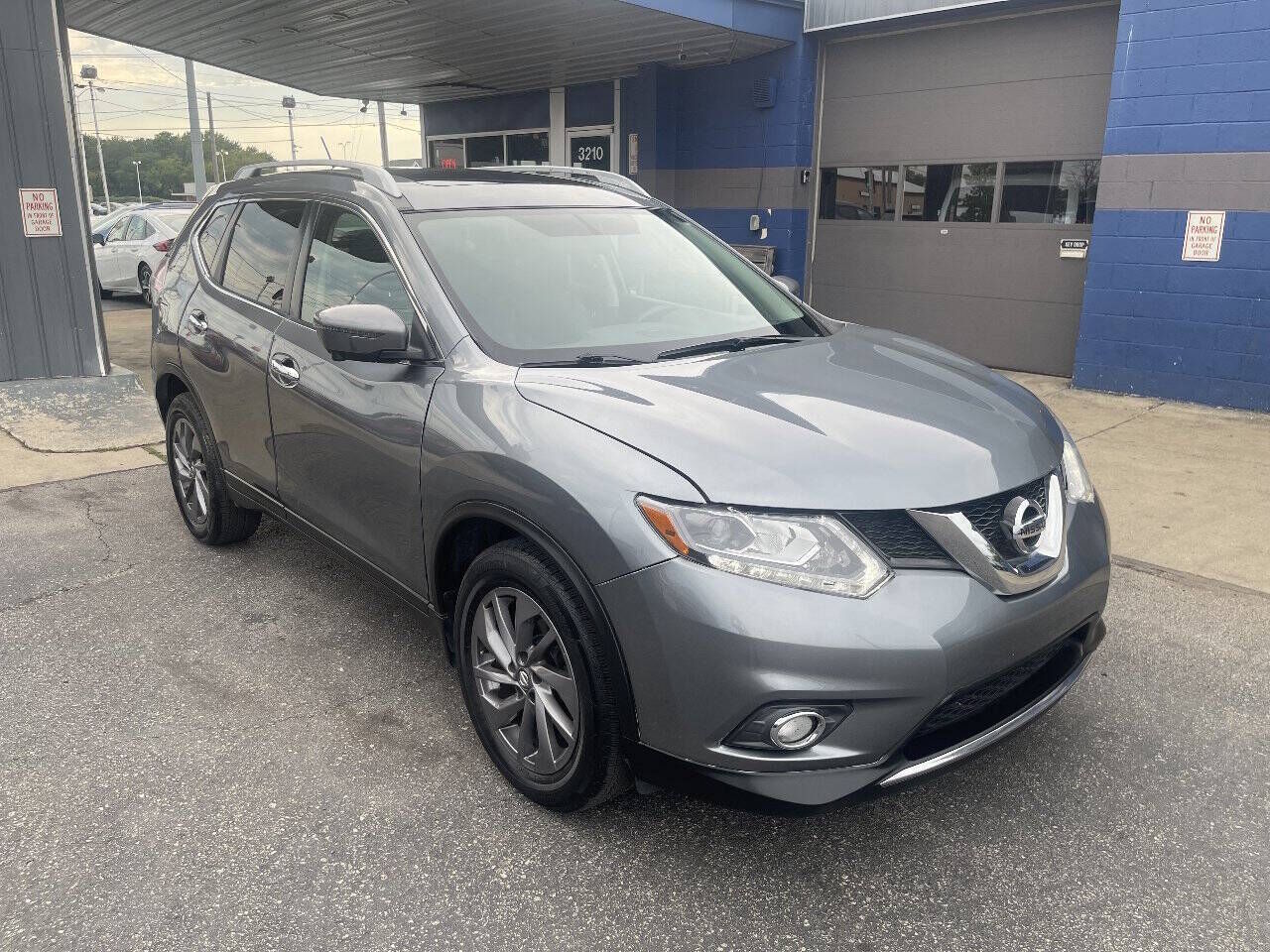 2016 NISSAN Rogue