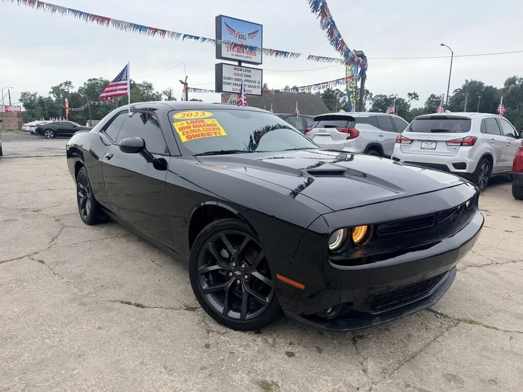 2023 DODGE Challenger