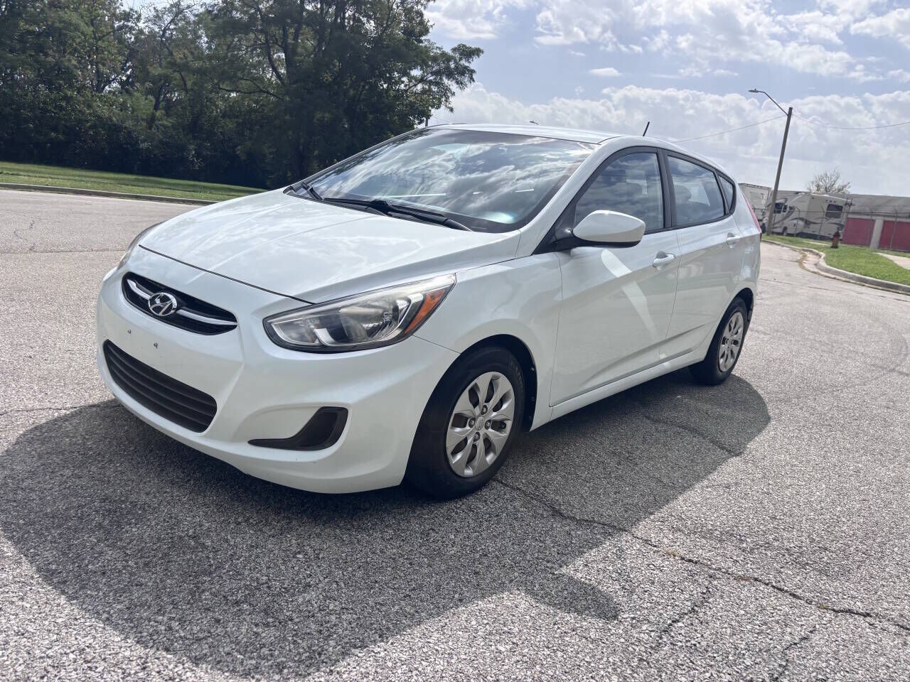 2016 HYUNDAI Accent