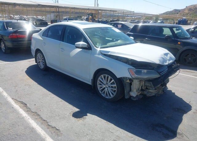 2014 VOLKSWAGEN Jetta