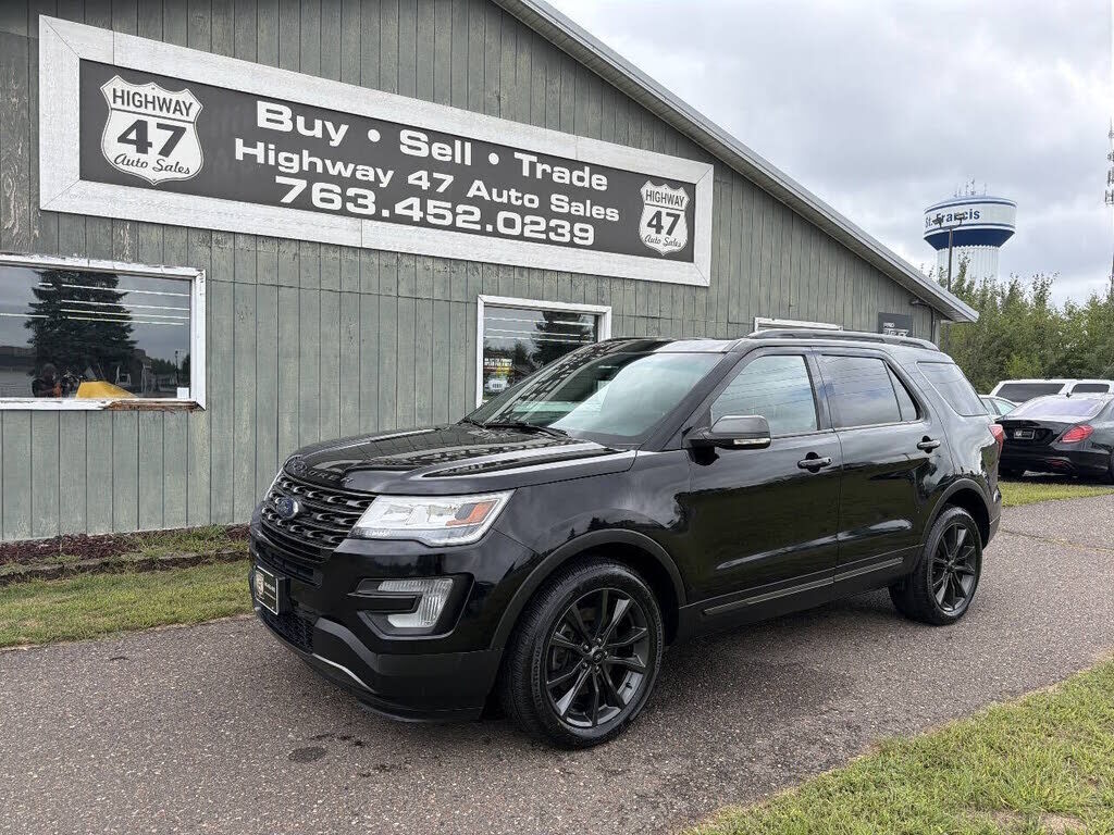 2017 FORD Explorer