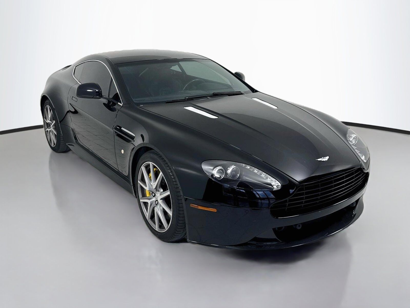 2012 ASTON MARTIN V8 Vantage