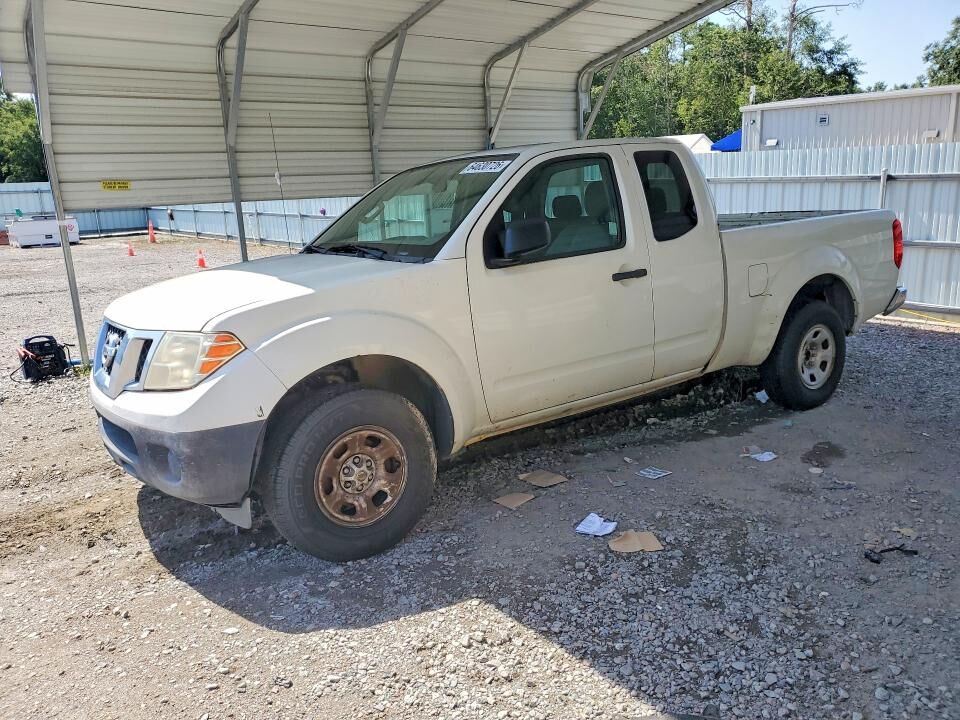 2015 NISSAN Frontier