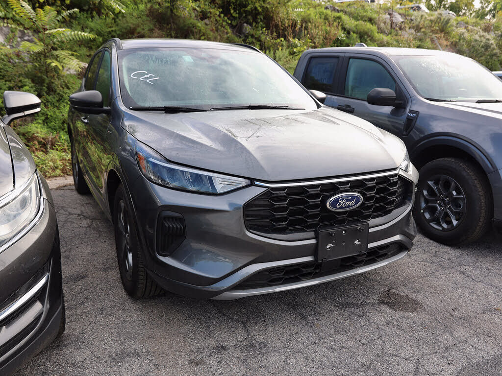 2024 FORD Escape