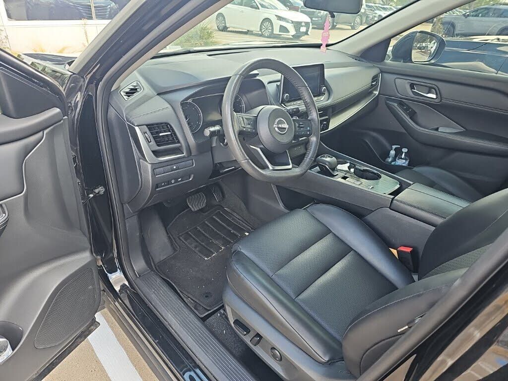 2024 NISSAN Rogue