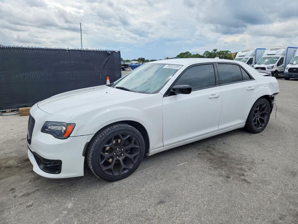 2019 CHRYSLER 300