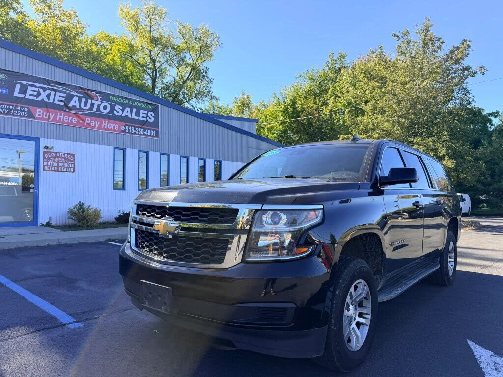 2017 CHEVROLET Suburban