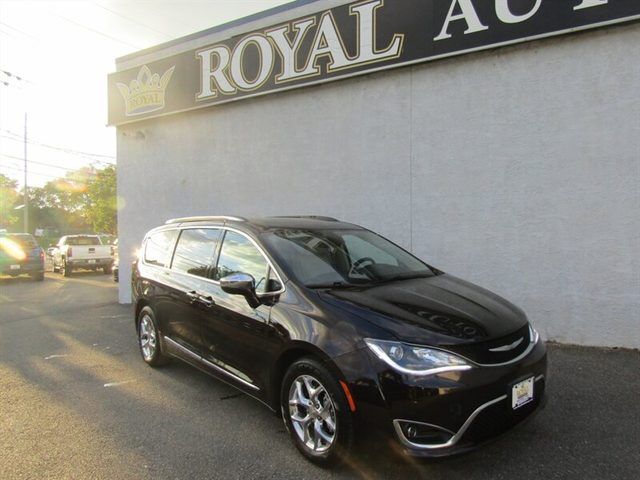 2017 CHRYSLER Pacifica