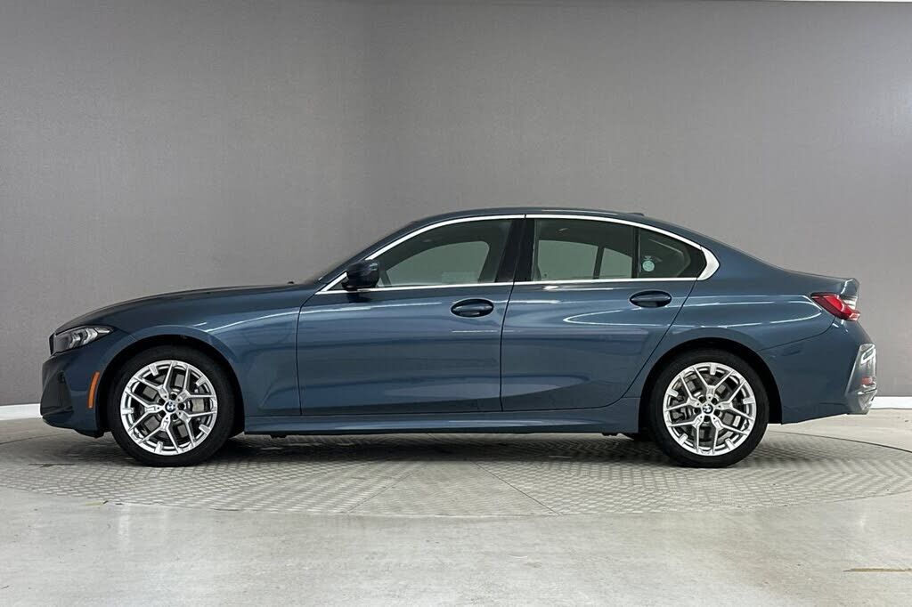 2025 BMW 330i
