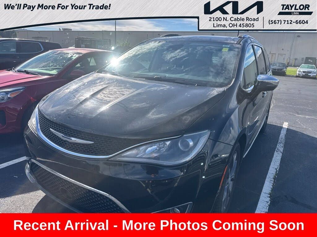 2017 CHRYSLER Pacifica