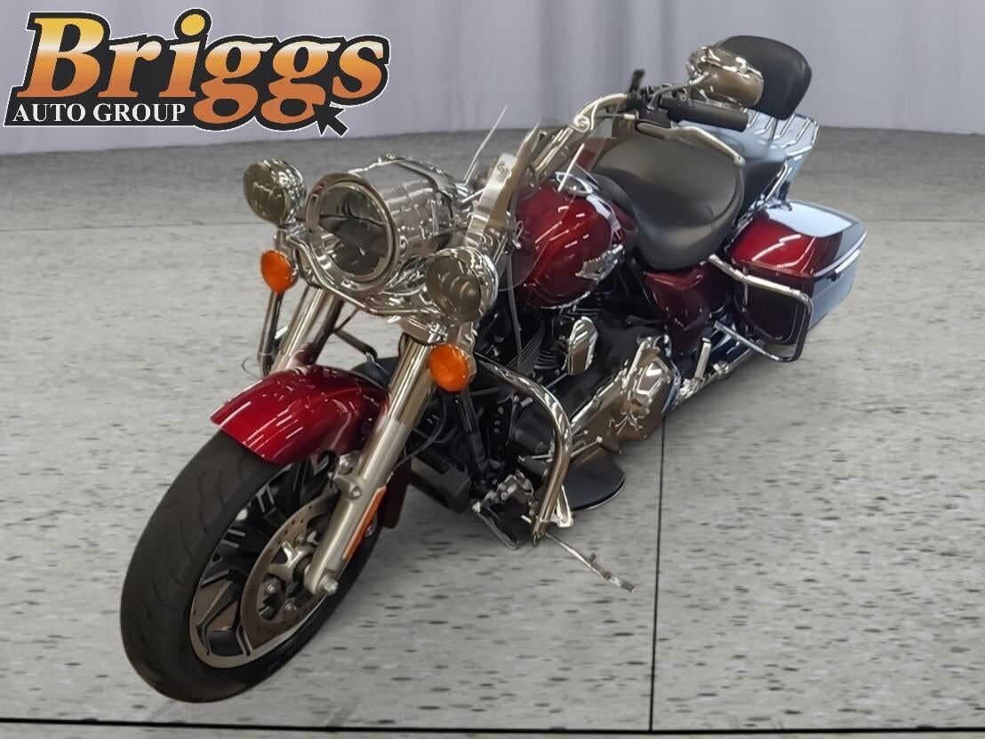2014 HARLEY DAVIDSON Road King