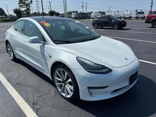 2020 TESLA Model 3