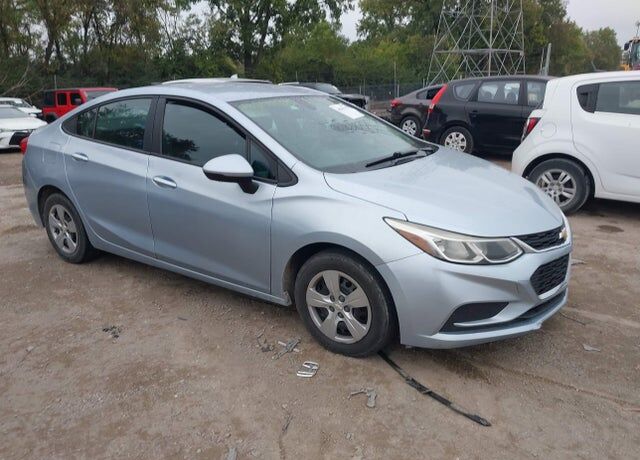 2017 CHEVROLET Cruze