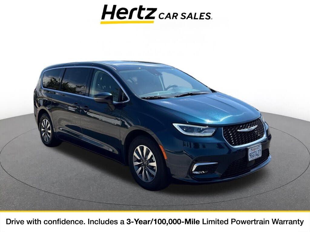 2023 CHRYSLER Pacifica