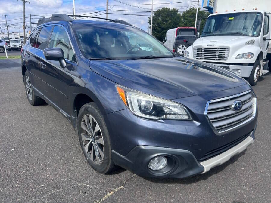 2015 SUBARU Outback