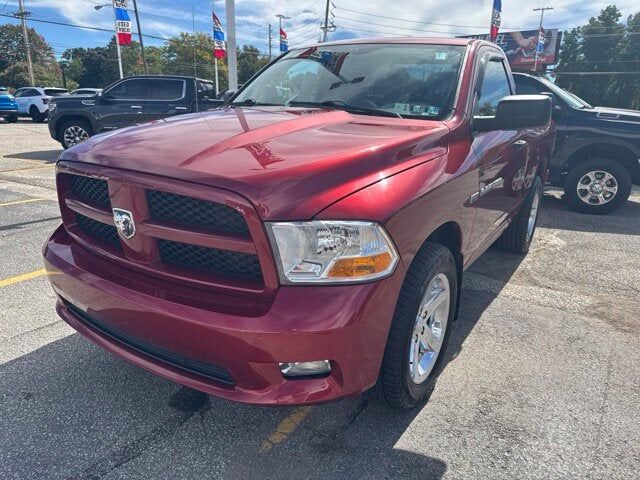 2012 DODGE Ram