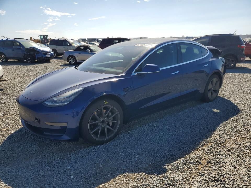 2020 TESLA Model 3