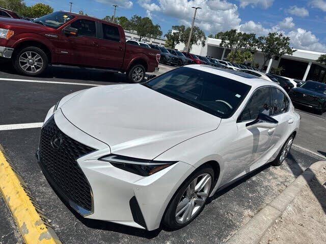 2023 LEXUS IS