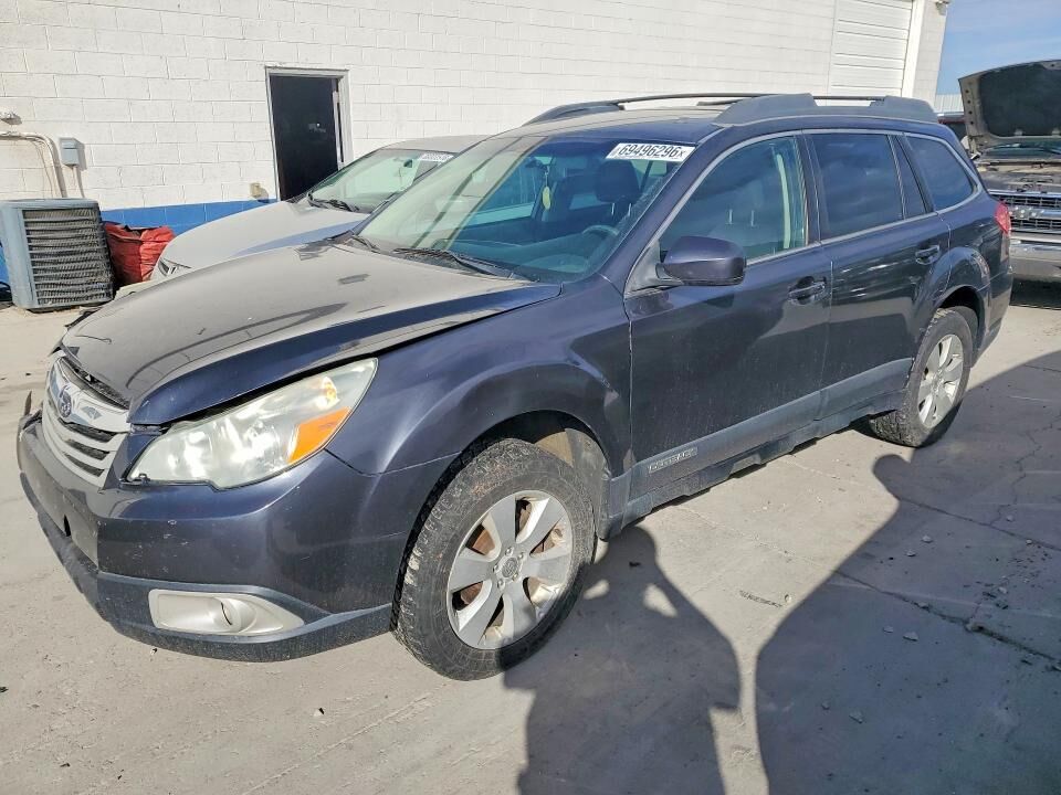 2012 SUBARU Outback