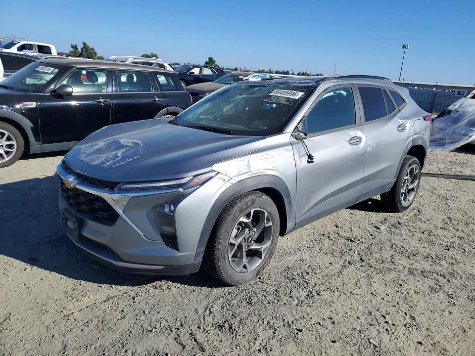 2025 CHEVROLET Trax
