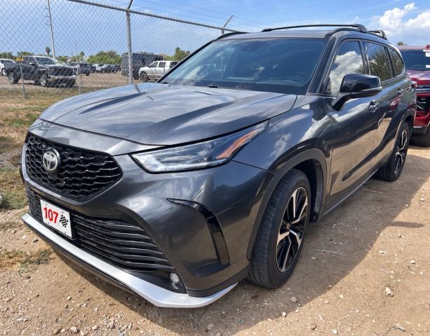 2021 TOYOTA Highlander