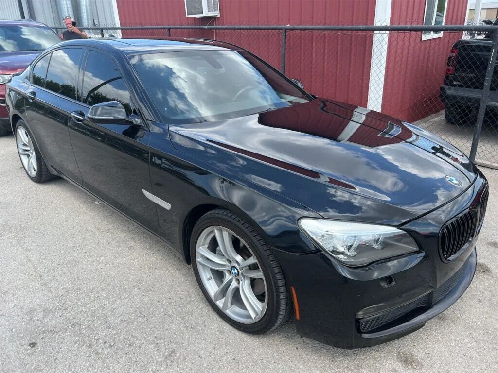 2014 BMW 740i