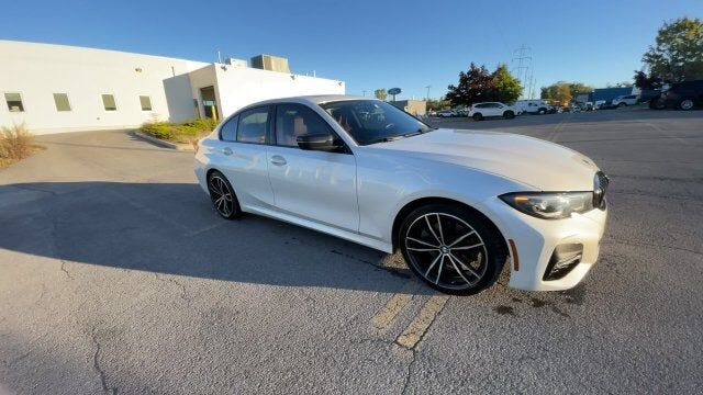 2022 BMW 330i