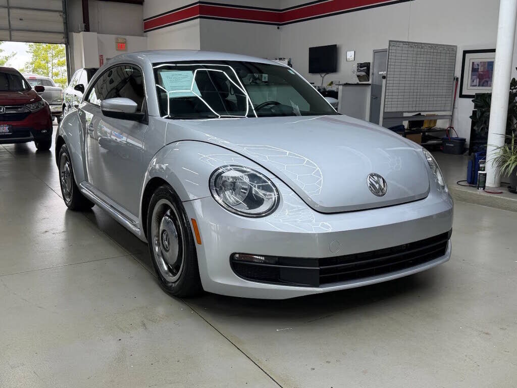 2012 VOLKSWAGEN Beetle