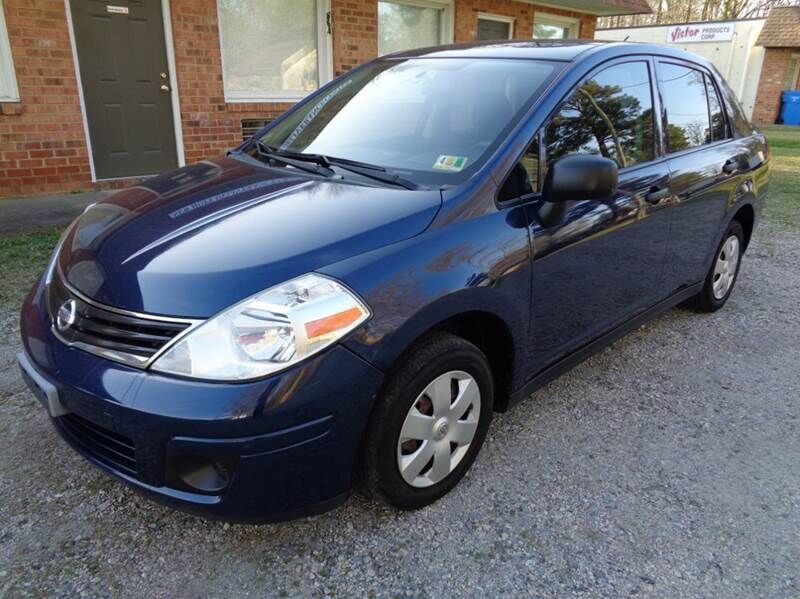2011 NISSAN Versa