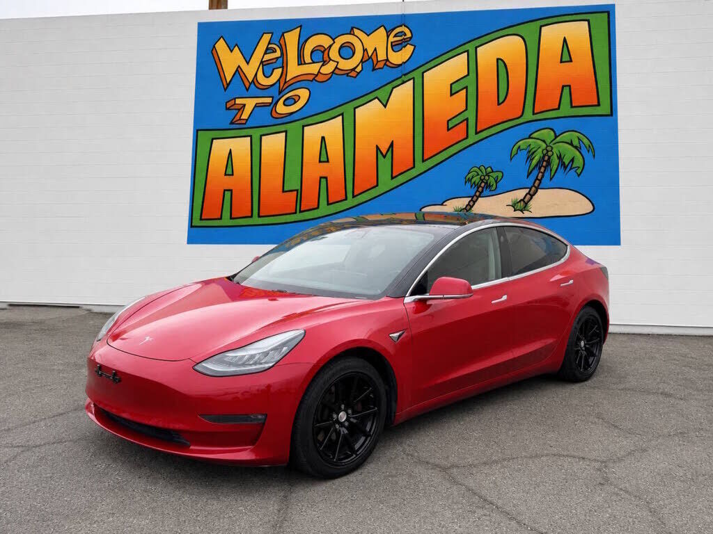 2018 TESLA Model 3
