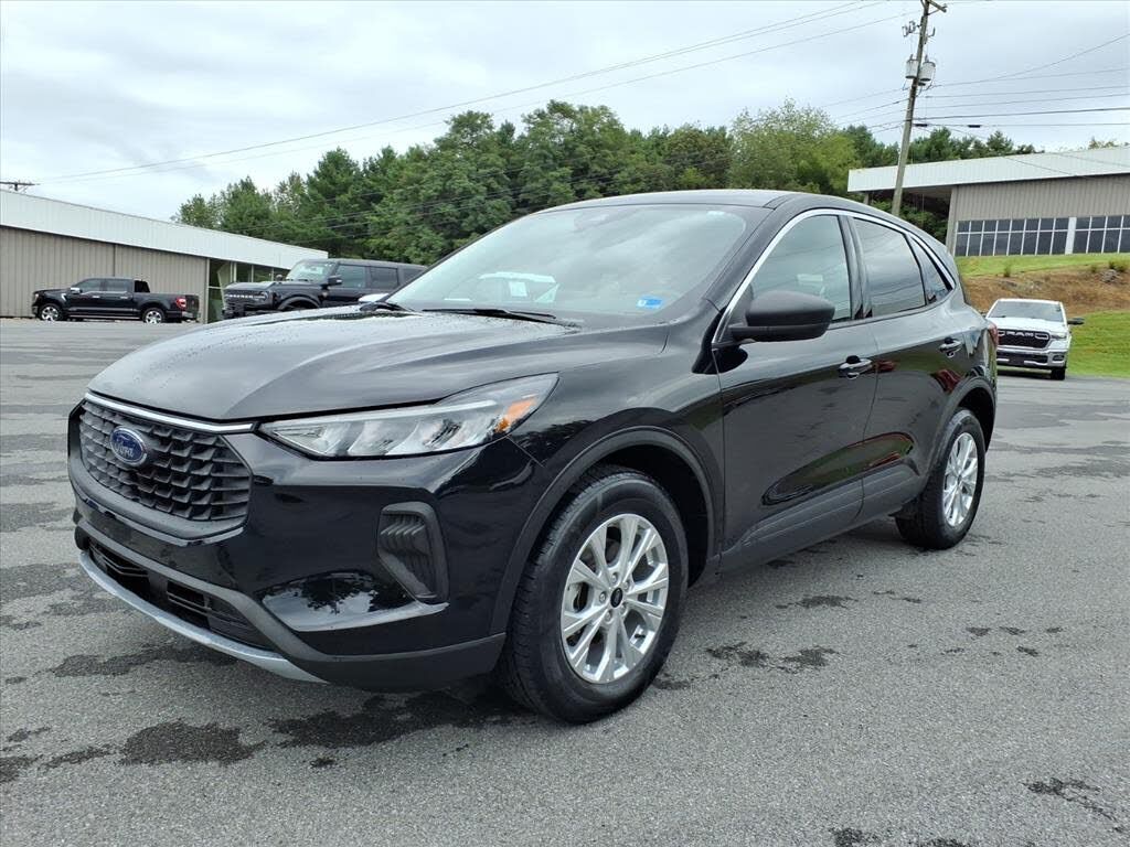2023 FORD Escape