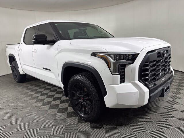 2024 TOYOTA Tundra