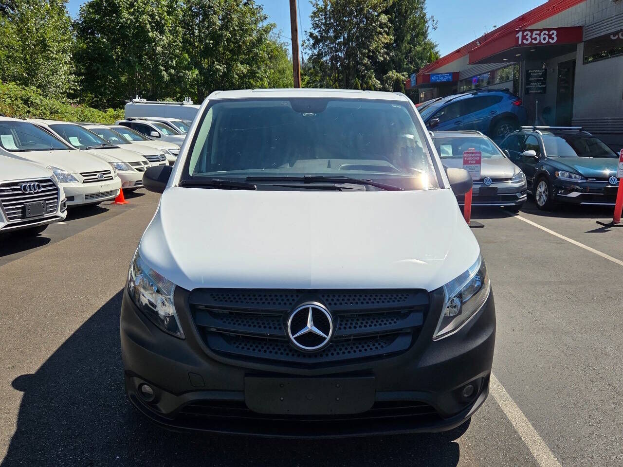 2020 Mercedes-Benz METRIS