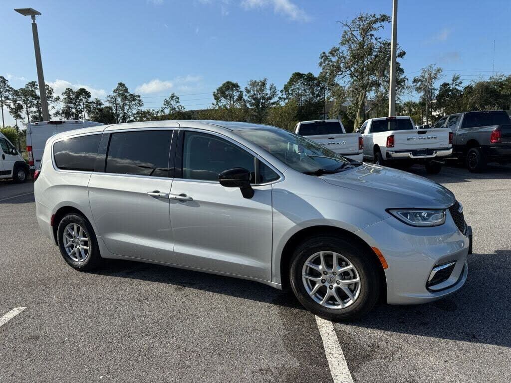 2024 CHRYSLER Pacifica