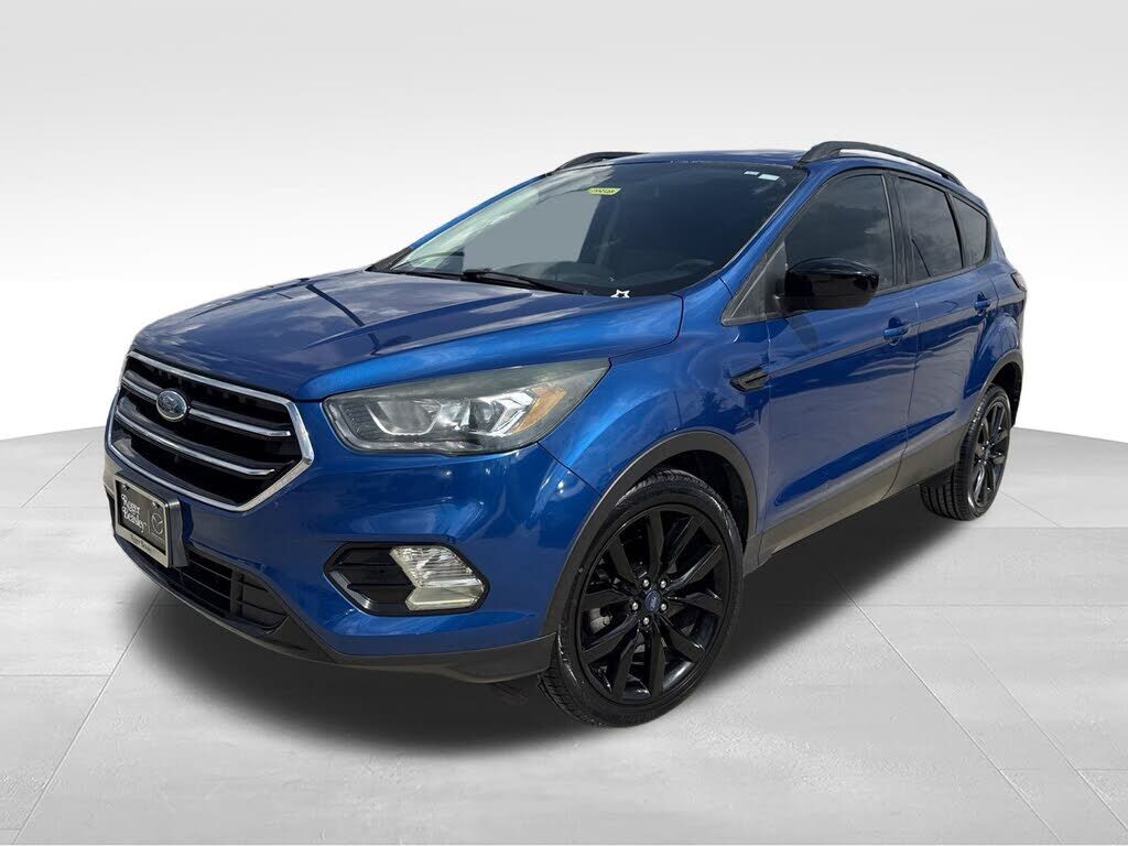 2017 FORD Escape