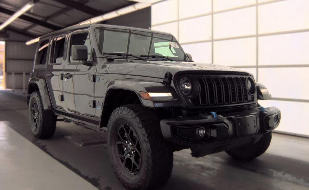 2024 JEEP Wrangler