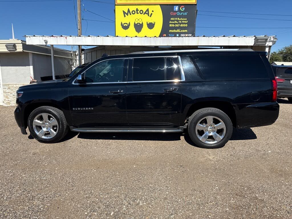 2017 CHEVROLET Suburban