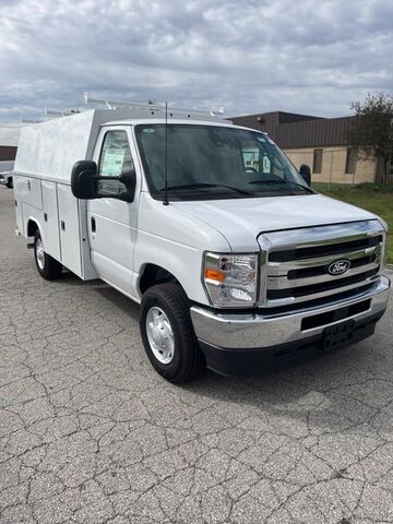 2026 FORD E-350