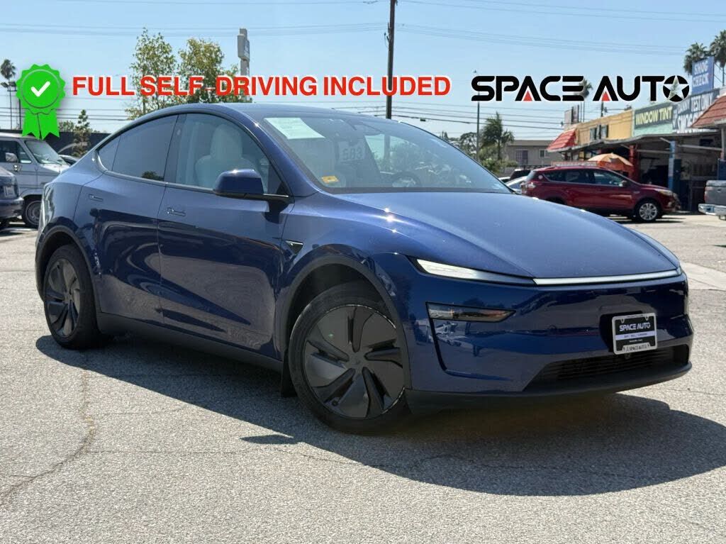 2026 TESLA Model Y