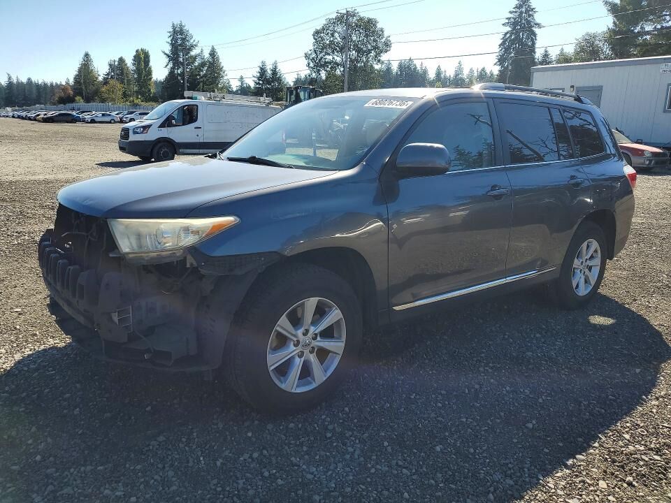 2011 TOYOTA Highlander