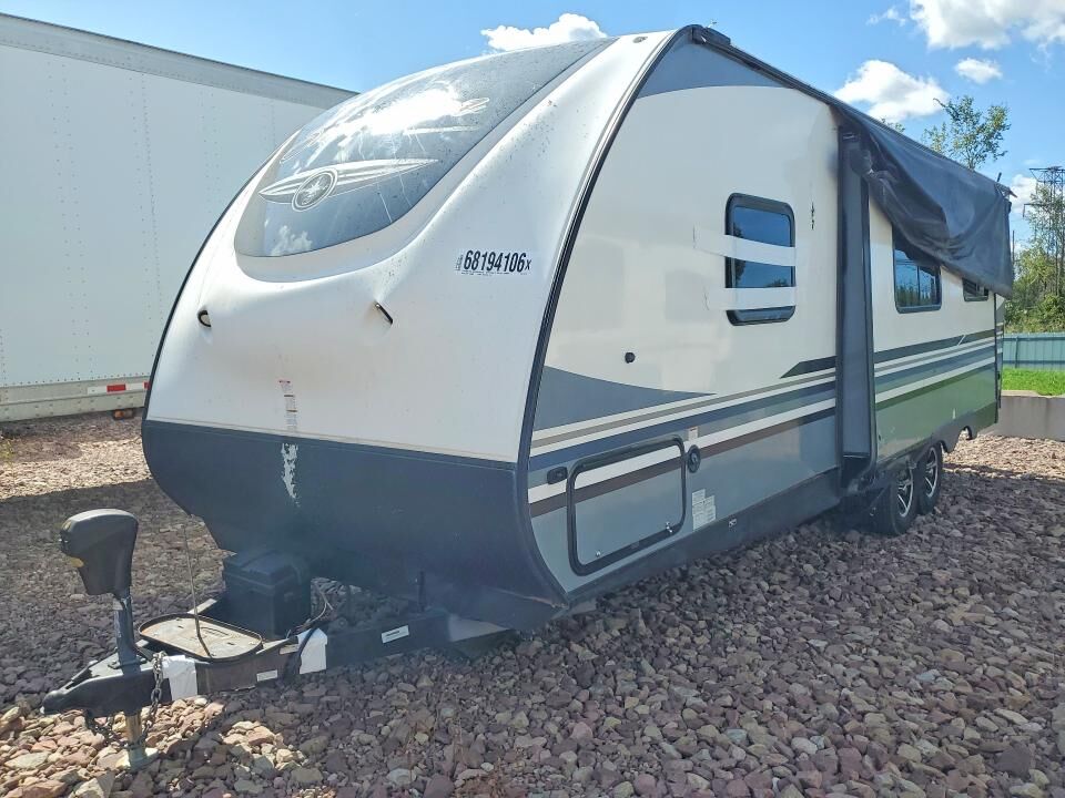 2018 FOREST RIVER Surveyor