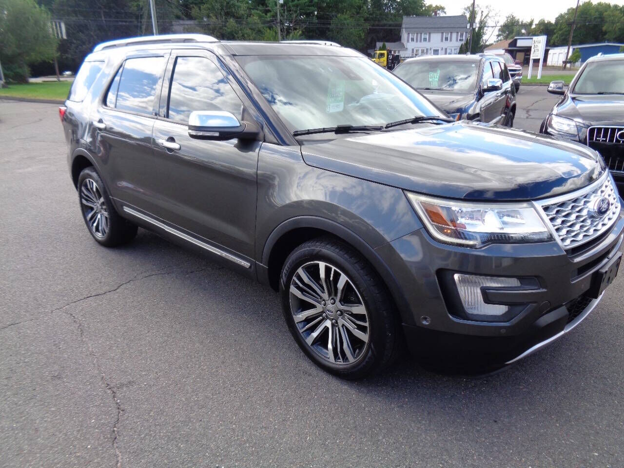 2017 FORD Explorer