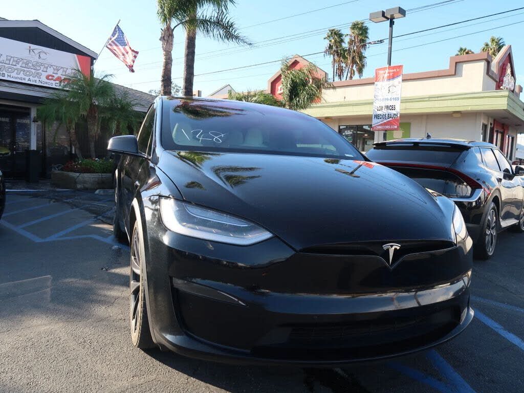 2022 TESLA Model X