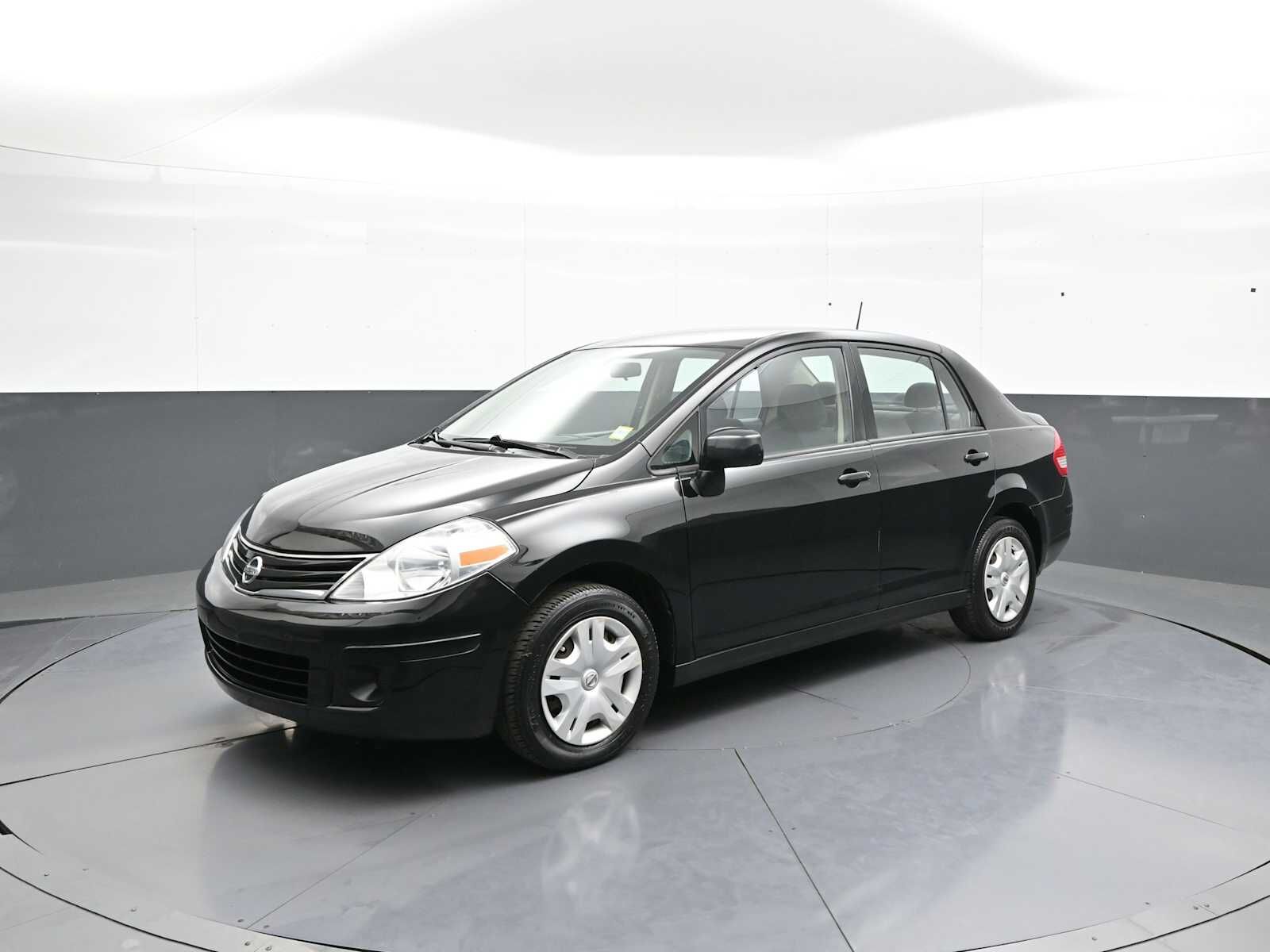2011 NISSAN Versa