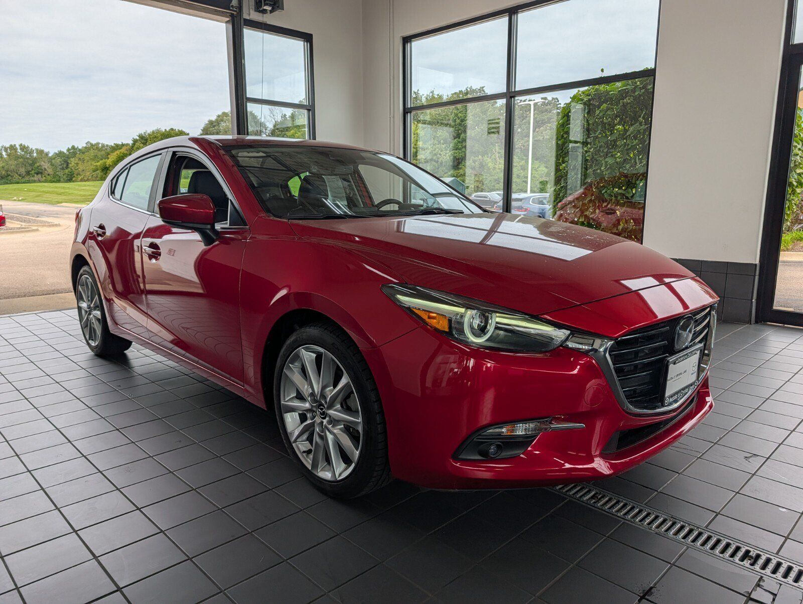 2017 MAZDA Mazda3